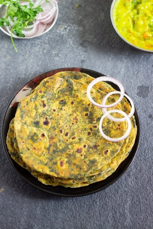 Rajasthani Methi Paratha